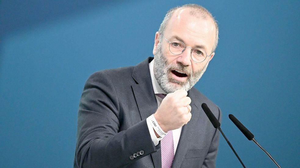 Manfred Weber (CSU), Vorsitzender der EVP-Fraktion im Europaparlament, ist unzufrieden mit der Uneinigkeit der EU. Foto: dpa/Katharina Kausche