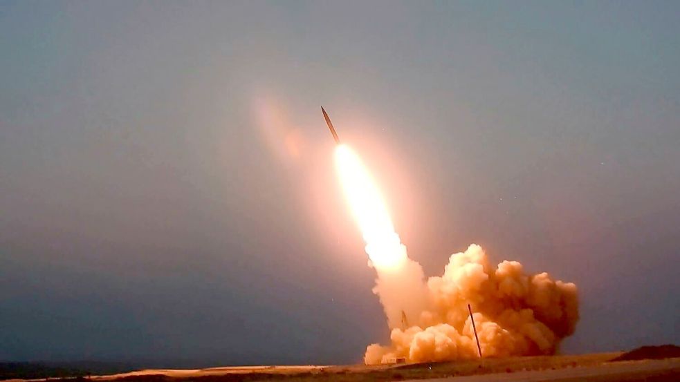 Irans Streitkräfte haben eigenen Angaben zufolge 700 Raketen auf Ziele in Israel und US-Stützpunkte gefeuert. Foto: Uncredited/Iranian Defense Minis
