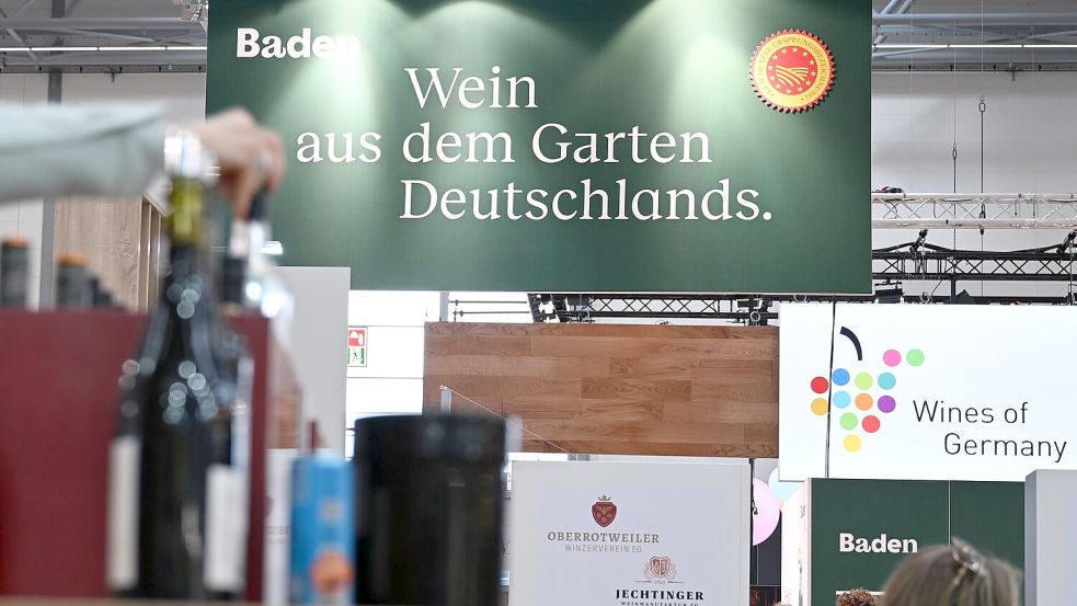 Auf der Weinmesse Prowein werden viele Weine vorgestellt. Foto: Wolf von Dewitz/dpa