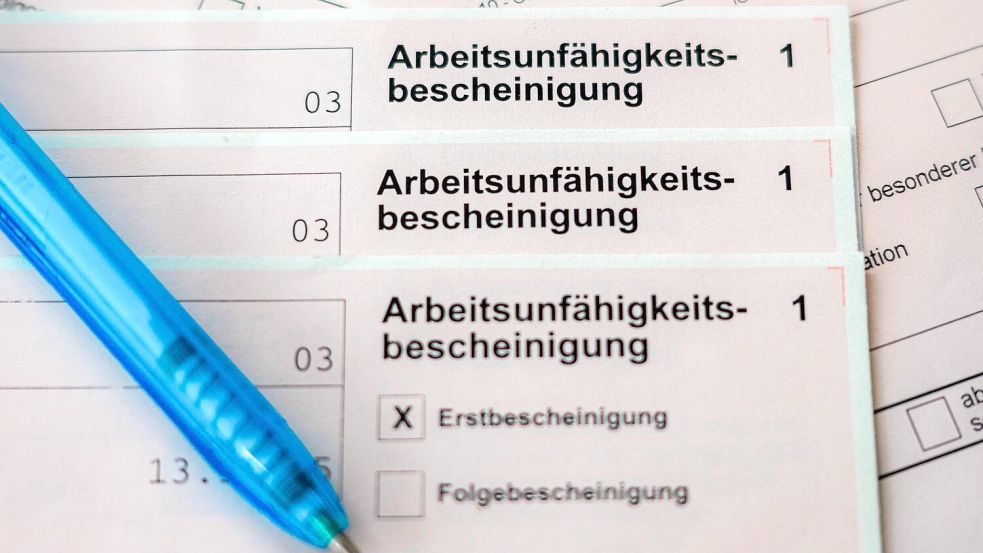 Die Anzahl der Krankheitstage ist bei AOK-Versicherten 2025 leicht gesunken. Foto: Sina Schuldt