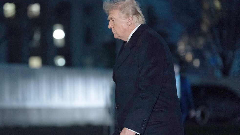 Fliegt er nach China oder nicht? US-Präsident Donald Trump. Foto: Jose Luis Magana/AP/dpa