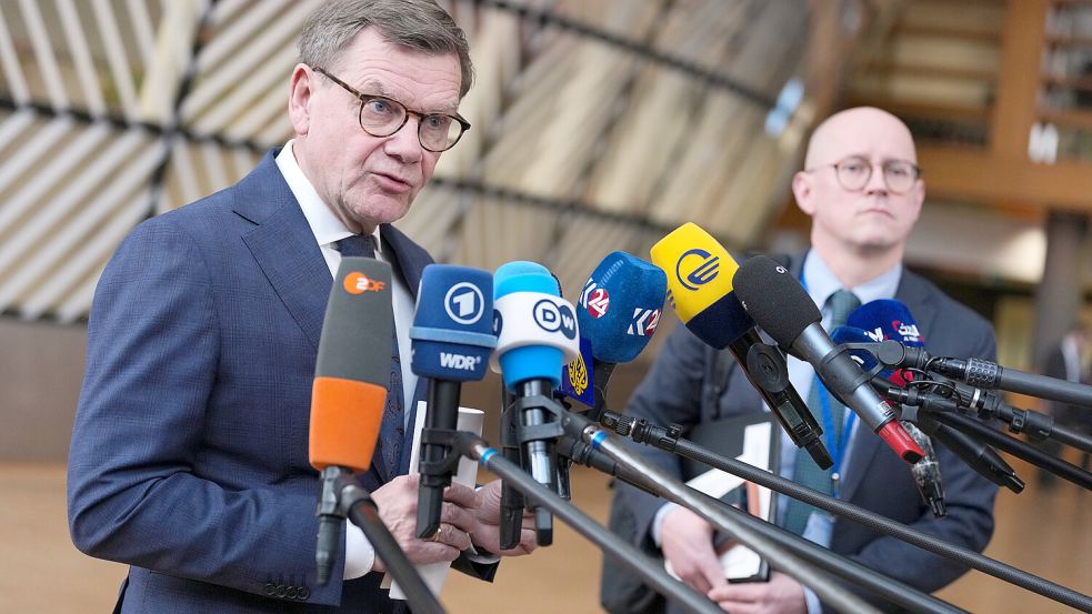 Bei einem Treffen der EU-Außenminister in Brüssel haben diese über die Forderungen von Trump nach einem Nato-Einsatz diskutiert – Johann Wadephul sprach sich dagegen aus, so wie der Großteil der Minister. Foto: picture alliance/dpa/AP