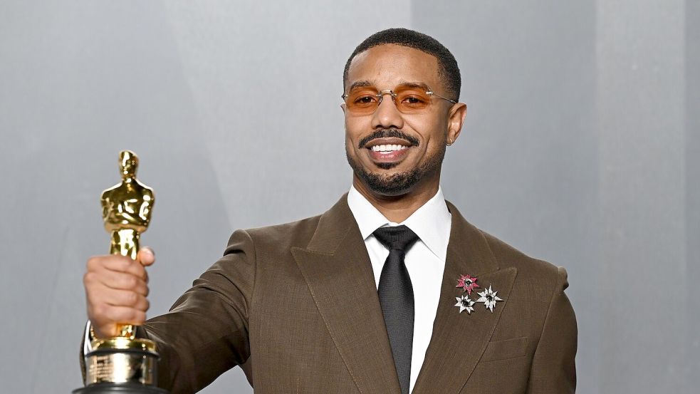 Oscar-Preisträger Michael B. Jordan freute sich mit Anker-Bart. (Archivbild) Foto: Doug Peters