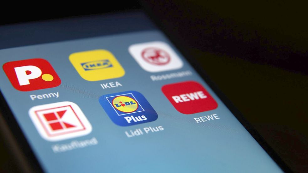 Viele Lebensmittelhändler setzen auf Apps, um Kunden fester an sich zu binden. Foto: Karl-Josef Hildenbrand