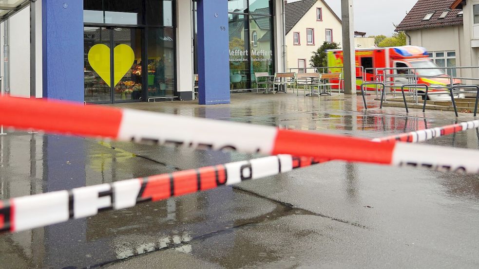 Der mutmaßliche Angreifer soll die Tat in einem Supermarkt begangen haben. (Archivbild) Foto: Christian Müller/dpa