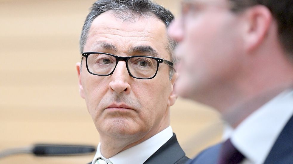 Cem Özdemir will mit Manuel Hagel offizielle Gespräche über eine Regierungszusammenarbeit führen. Foto: Bernd Weißbrod