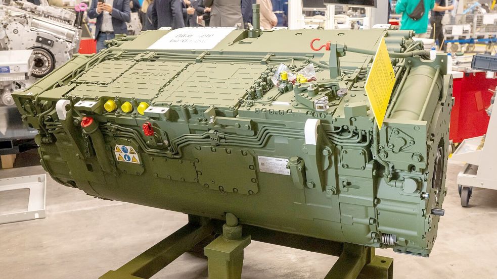 Ein Getriebe von Renk. Foto: Peter Kneffel/dpa