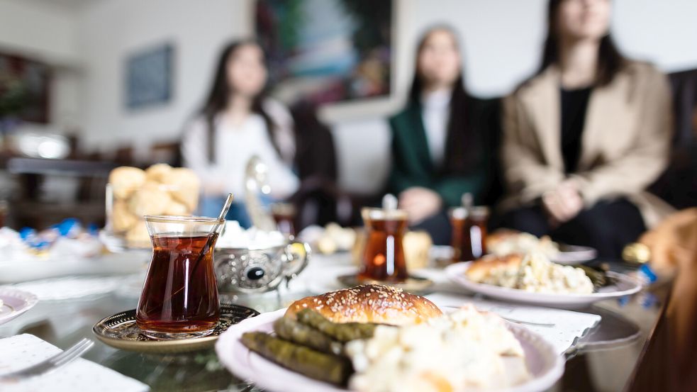 Millionen Muslime feiern diese Woche in Deutschland das Ende des Ramadan. Foto: IMAGO/Funke Foto Services