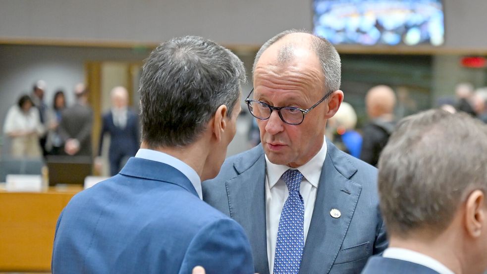 Bundeskanzler Friedrich Merz und seine Kolleginnen und Kollegen fanden keine Strategie gegen die Blockade Orbans. Foto: Markus Lenhardt