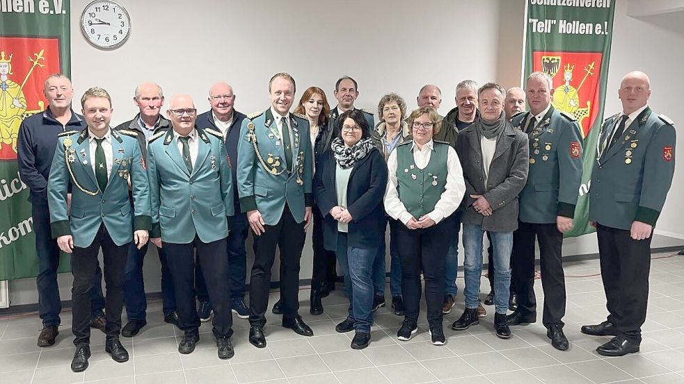 Ein Gruppenfoto mit Vorstand und Geehrten dokumentiert das Vereinsjahr 2025. Foto: Schützenverein