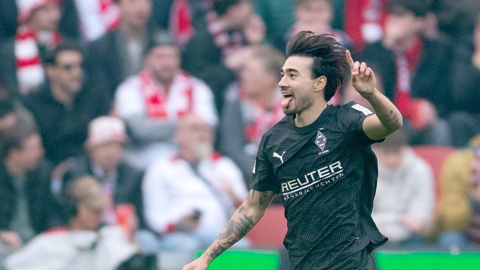 Jens Castrop bejubelt sein Traumtor. Foto: Marius Becker