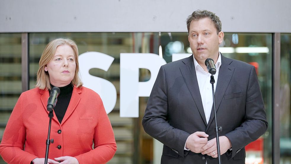 Bas und Klingbeil sehen gerade nicht die Zeit für Rücktritte. Foto: Kay Nietfeld/dpa