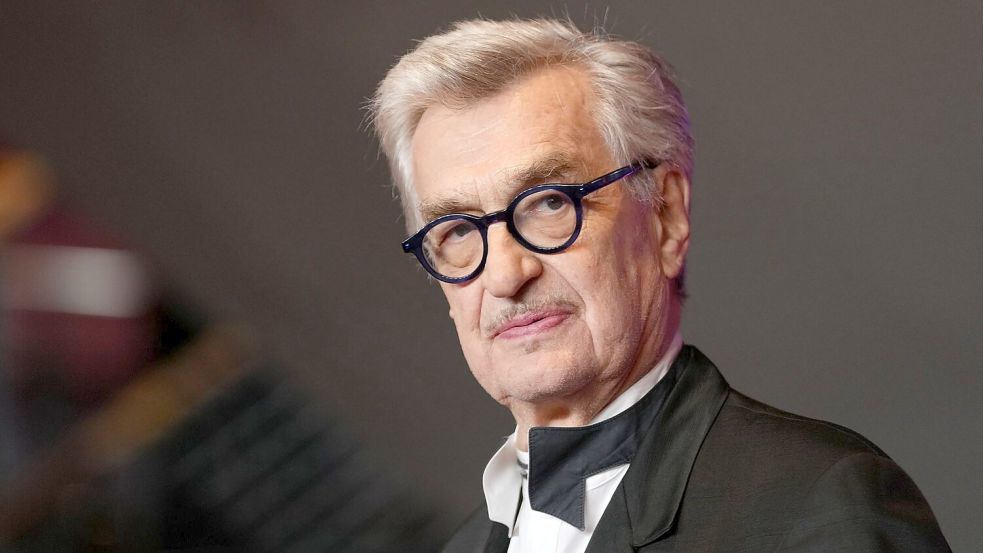 Wim Wenders wird beim Deutschen Filmpreis mit dem Ehrenpreis ausgezeichnet (Archivbild). Foto: Soeren Stache/dpa