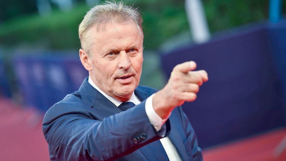 Mit der Geschichte eines verzweifelt um seine Unschuld kämpfenden Anwalts hält der Bestsellerautor der US-Justiz den Spiegel vor. (Archivbild) Foto: Loic Venance