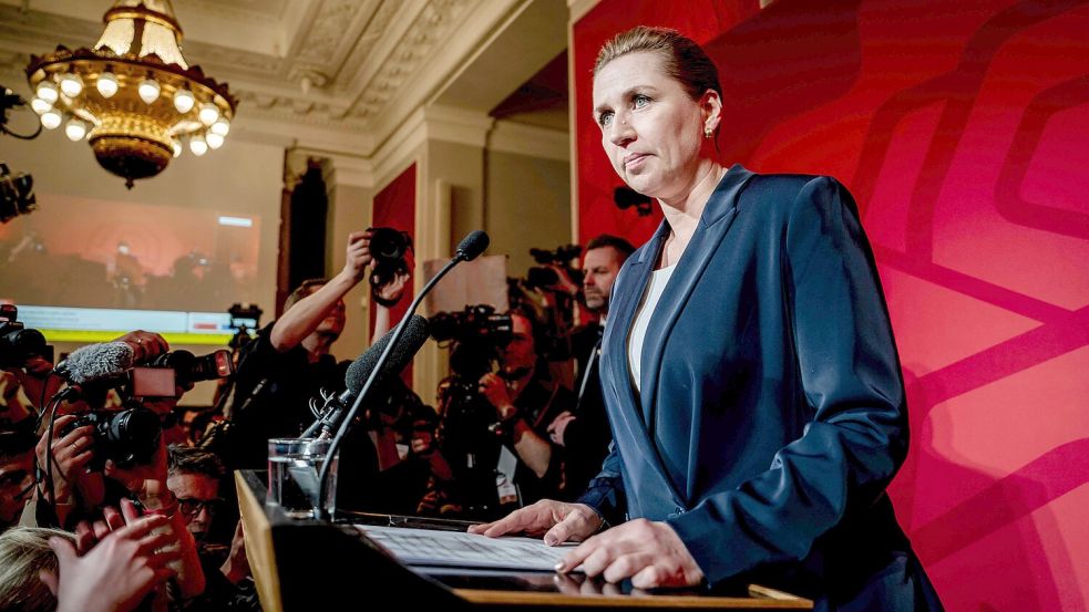 Obwohl ihre Sozialdemokraten das schlechteste Ergebnis seit 1903 eingefahren haben, möchte Dänemarks Ministerpräsidentin Mette Frederiksen nach der Wahl weiterregieren. Foto: Mads Claus Rasmussen / Ritzau Scanpix / AFP