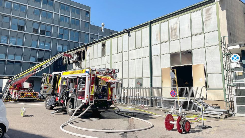 Bei dem Brand entstand ein Millionenschaden. (Archivbild) Foto: Theater Ulm/dpa