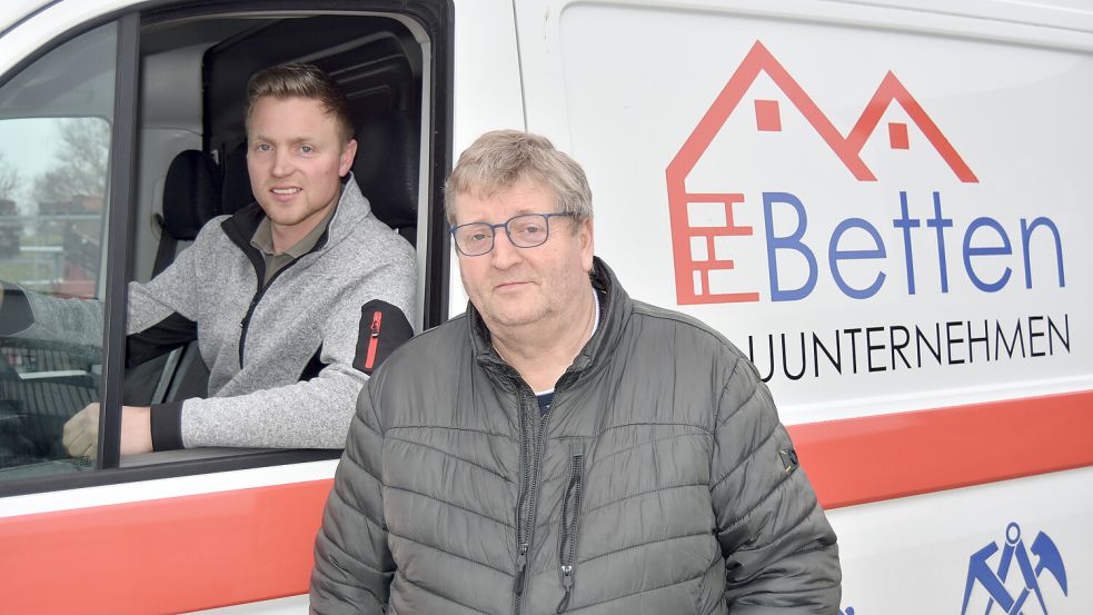 Sieben Jahre haben Artur und Frieso Betten das Bauunternehmen gemeinsam geleitet, nun ist die zweite Generation alleine verantwortlich. Foto: Prins