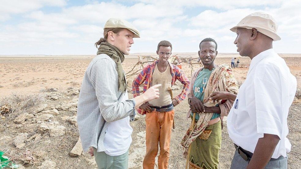 Ole Hengelbrock war als Koordinator für Cap Anamur unter anderem 2017/18 in Somalia.. Ein Schwerpunkt seines Vortrags im Haus der Jugend in Osnabrück war die Zusammenarbeit mit Hilfsorganisationen in Krisengebieten. Foto: Jürgen Escher / Cap Anamur