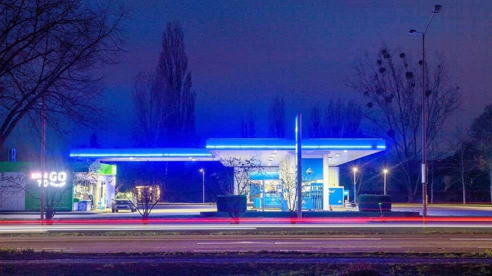 Die Spritpreise sind den zweiten Tag in Folge gesunken. Foto: Klaus-Dietmar Gabbert