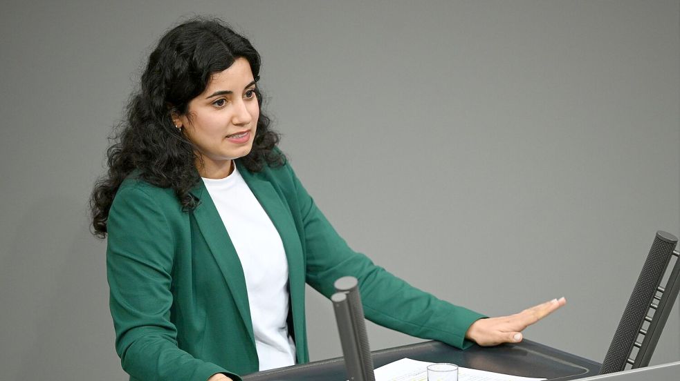Die Grünen-Politikerin Misbah Khan sieht einen parteipolitischen Zusammenhang. (Archivbild) Foto: Niklas Graeber