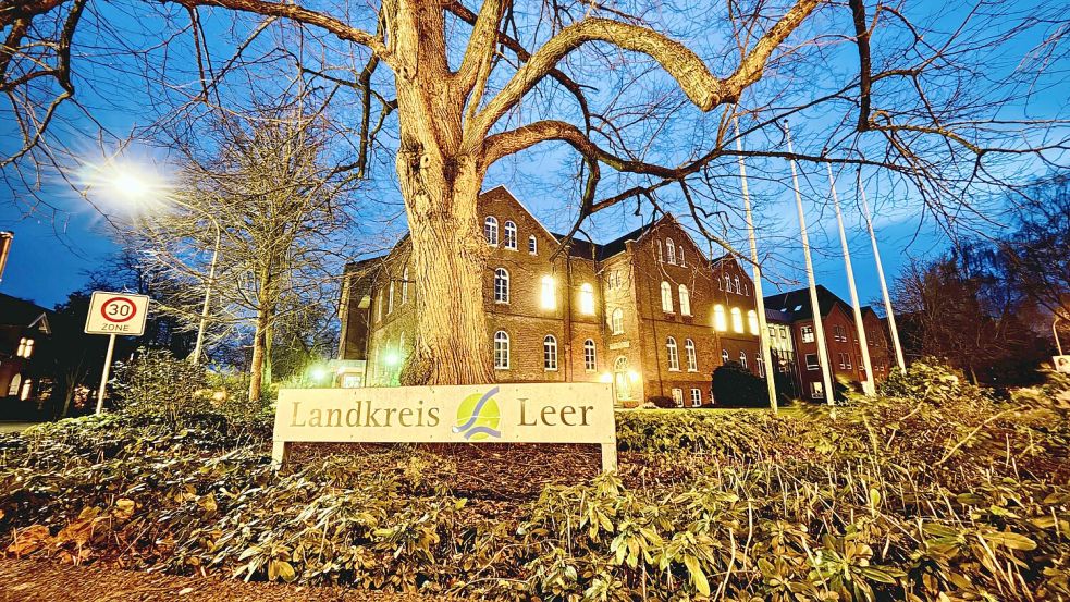 Der Landkreis Leer hat Anzeige gegen den Flüchtlingsrat erstattet. Symbolfoto: Klaus Ortgies/Archiv