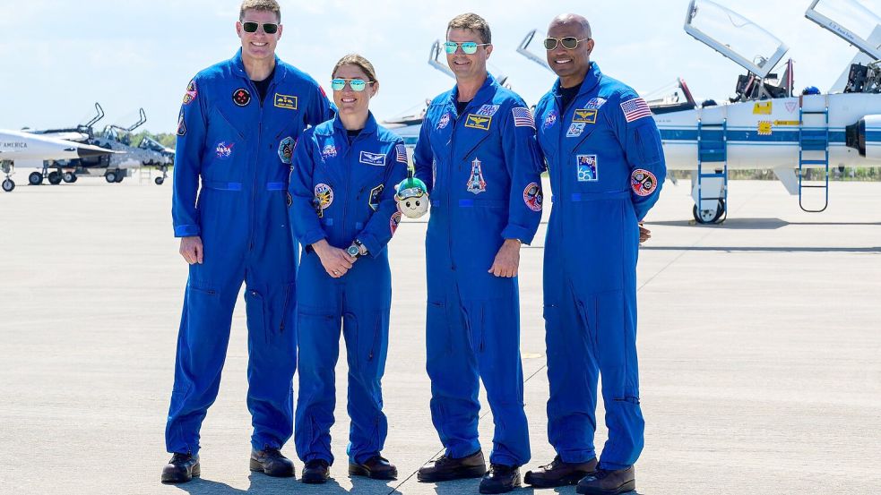 Die Crew ist am Weltraumbahnhof angekommen. Foto: Jennifer Briggs