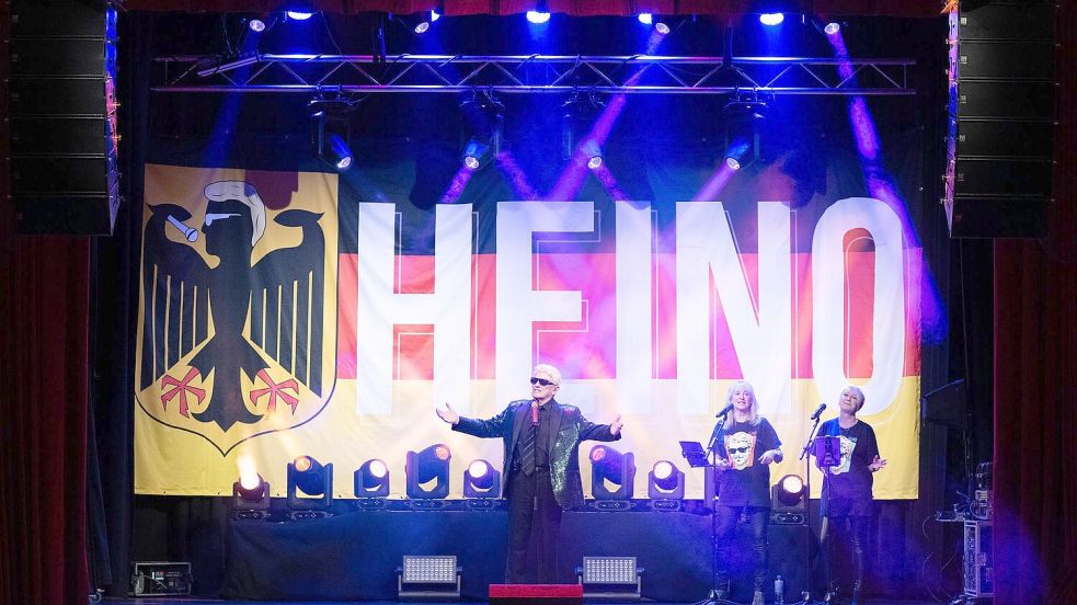 „Made in Germany“- das Motto der Tournee von Schlager- und Volksmusikstar Heino. (Archivbild) Foto: Sebastian Kahnert