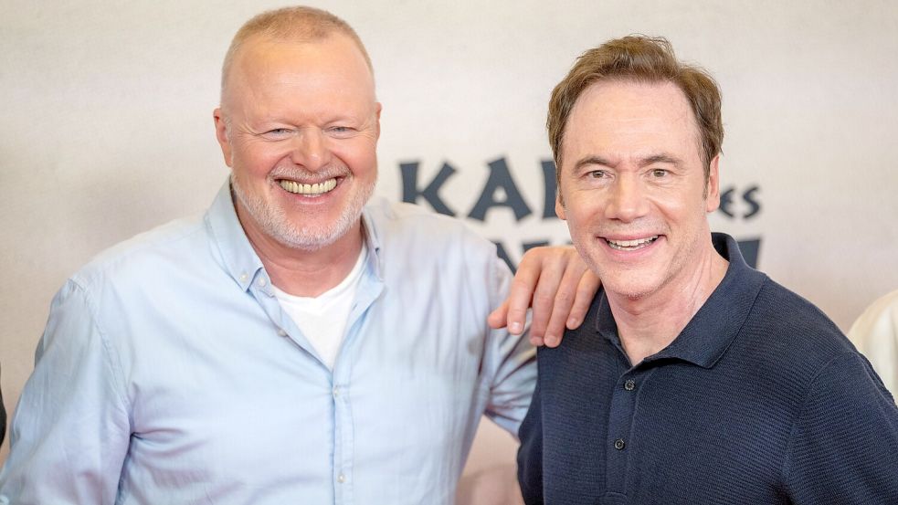 Versuchten sich als Fußball-Kommentatoren: Stefan Raab (l) und Michael Bully Herbig. Foto: dpa/Leonie Asendorpf