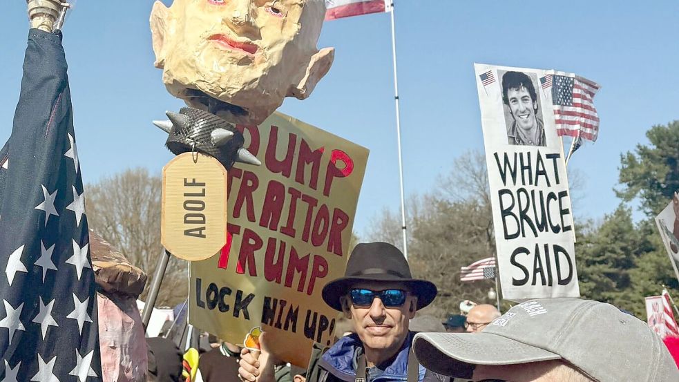Faschismusvorwurf gegen die Trump-Regierung. Foto: Anna Ringle
