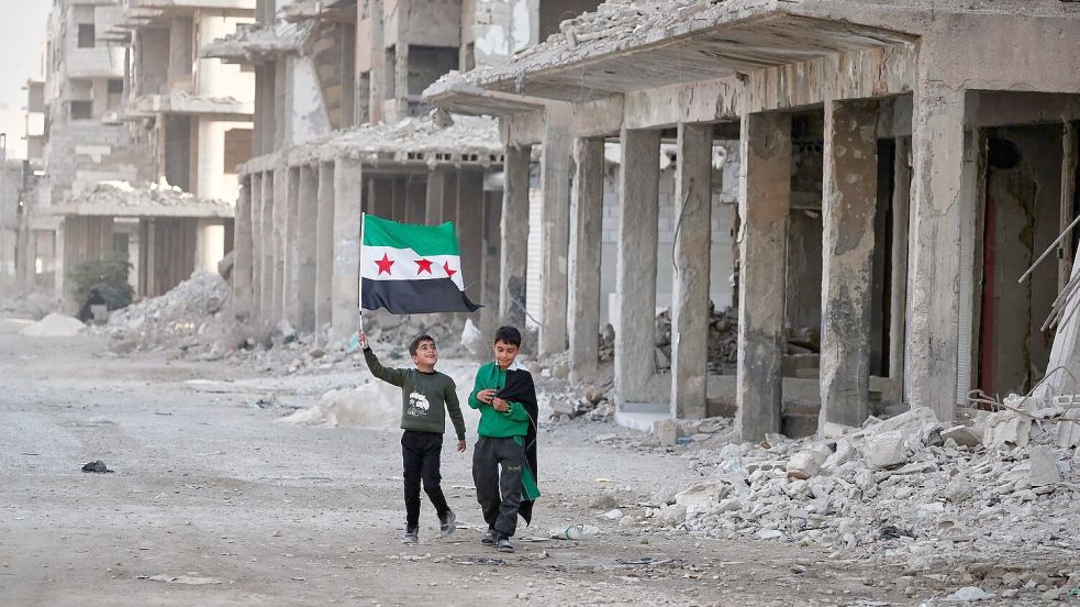 In vielen Städten Syriens liegen immer noch ganze Viertel in Trümmern. (Archivbild) Foto: Omar Sanadiki/AP/dpa