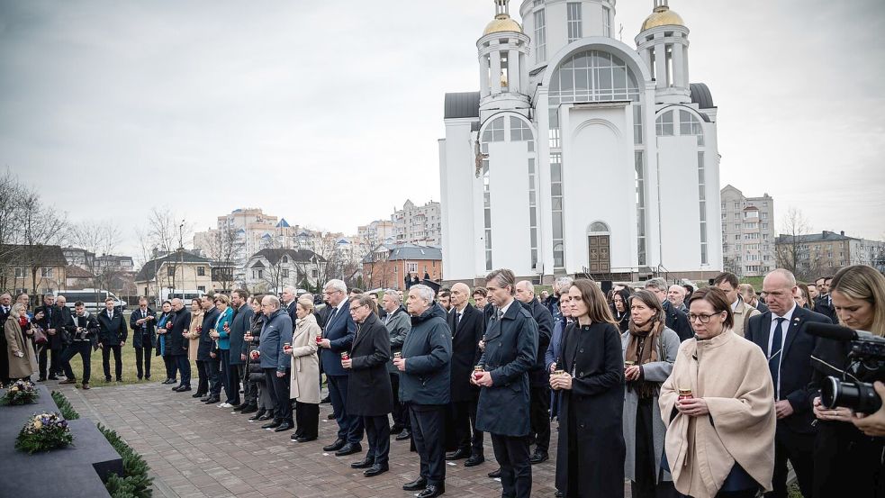 Positive Neuigkeiten zu dem von Ungarn blockierten Unterstützungsdarlehen konnten Kallas & Co zum Jahrestag nicht mitbringen. Foto: Eduard Khryzhanivsky