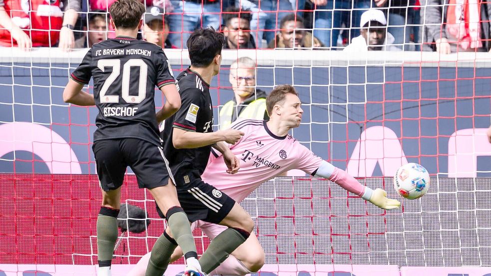 Mehrfach im Blickpunkt: Bayern-Keeper Manuel Neuer. Foto: Tom Weller
