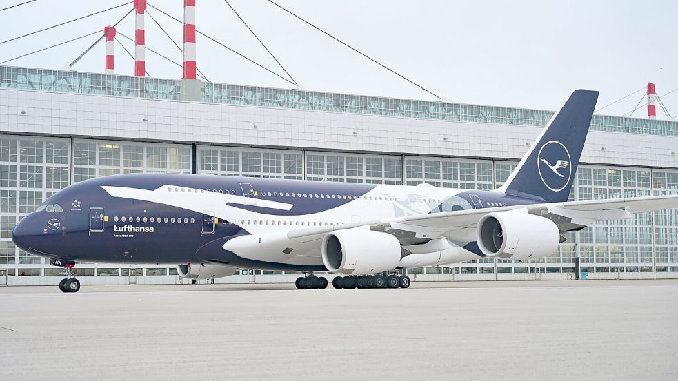 Lufthansa feiert ihr Jubiläum auch mit auffälligen Sonderlackierungen. Foto: Malin Wunderlich