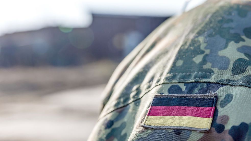 Die Bundeswehr will Bescheid wissen, wo sich mögliche Wehrdienstleistende aufhalten. (Symbolbild) Foto: Frank Hammerschmidt