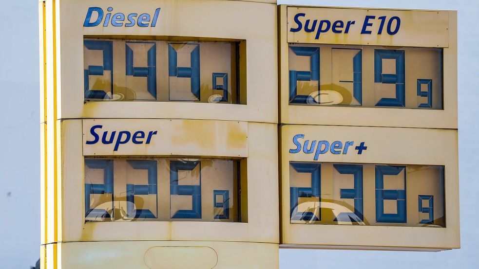 Die Spritpreise sind zuletzt in Deutschland schneller als im benachbarten EU-Ausland gestiegen. Foto: Oliver Berg