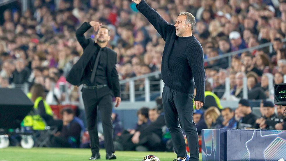 Hansi Flick erlebte einen gebrauchten Abend. Foto: Joan Monfort