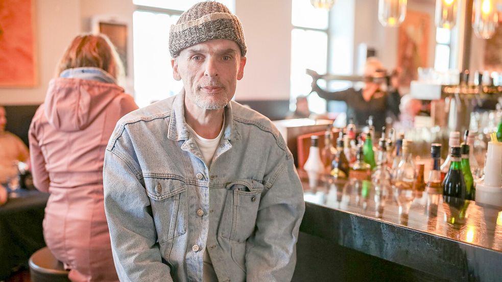 Zum sechsten Mal lädt das Osnabrücker Restaurant „Lotta“ am Westerberg wohnungslose und bedürftige Personen zu einem kostenlosen Abendessen ein. Für viele Gäste ist es der erste Restaurantbesuch seit langer Zeit. Foto: Sebastian Dannenberg