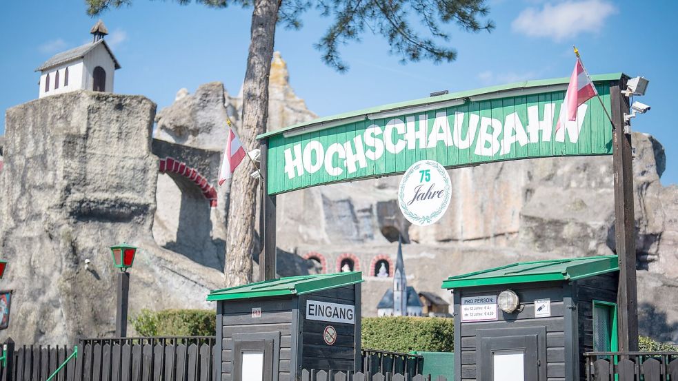 Die Bahn gehört zu den ältesten Fahrgeschäften des Praters. Foto: Georg Hochmuth