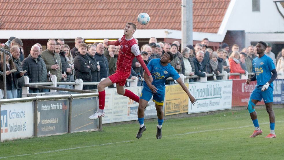 Die 300 Zuschauer bekamen nicht viele Höhepunkte zu sehen. Foto: Heiner Lohmann