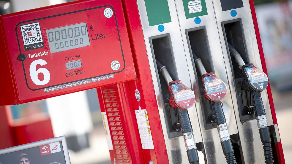 Nach Einschätzung des ADAC sind die Spritpreise nach wie vor zu hoch. (Symbolfoto) Foto: Philip Dulian