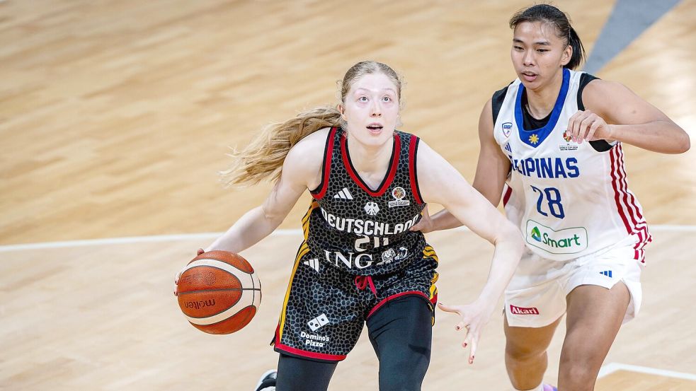 Die WNBA als Ziel vor Augen gehabt, nun steht der Wechsel fest: Frieda Bühner (am Ball) schließt sich Portland Fire an. Foto: IMAGO/camera4+
