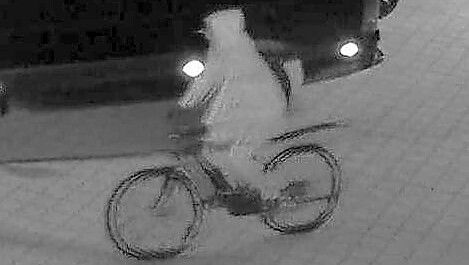 Mit diesem Bild sucht die Polizei Emsland nach dem Täter. Foto: Polizei Papenburg