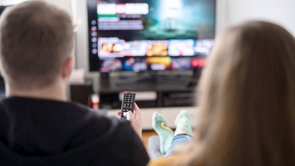 Serienmarathon oder eine Woche warten? Streamingdienste bieten beides an. Foto: picture alliance/dpa