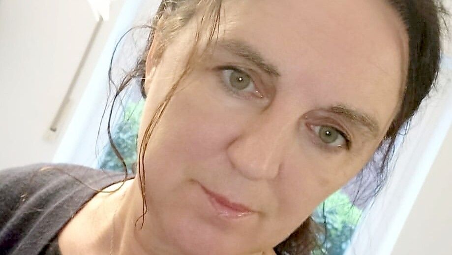 Regina Meyer aus dem Saterland kämpft seit Ende 2025 um einen geregelten, begleiteten Kontakt zu ihrem 17‑jährigen Sohn. Foto: Privat