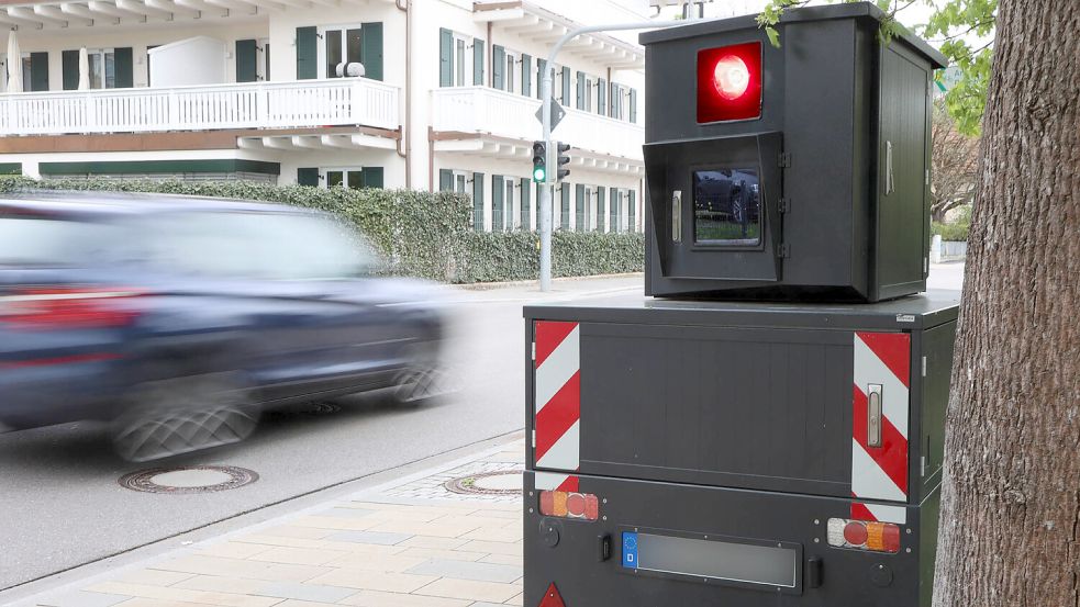 In Bremen hat sich die Polizei am Blitzermarathon beteiligt und dabei viele Tempoverstöße festgestellt. Foto: imago images/Ulrich Wagner