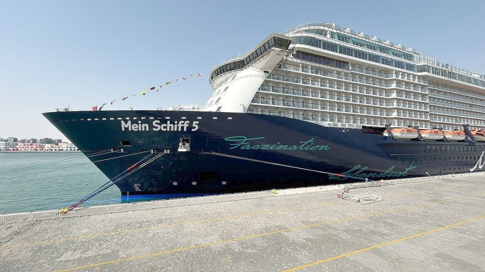 Das Kreuzfahrtschiff „Mein Schiff 5“ konnte die Straße von Hormus passieren Foto: Lana Dörrer