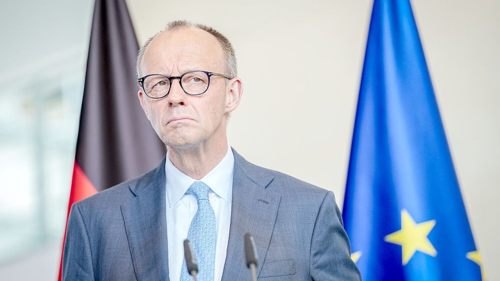 Für den Besuch von Bundeskanzler Friedrich Merz (CDU) werden in Emden strenge Sicherheitsvorkehrungen vorgenommen. Foto: Kay Nietfeld/dpa