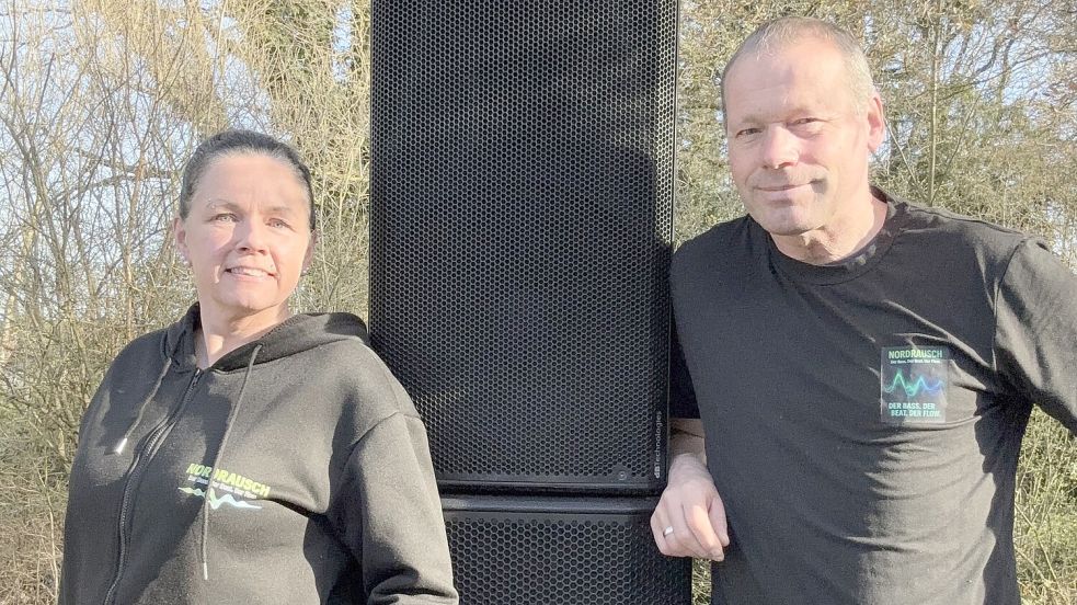 Marlene Piplow und Bernhard Deterts aus Barßel laden für den 6. Juni zum DJ-Festival Nordrausch vor dem Gasthof Bucksande ein. Der Eintritt ist frei. Foto: privat