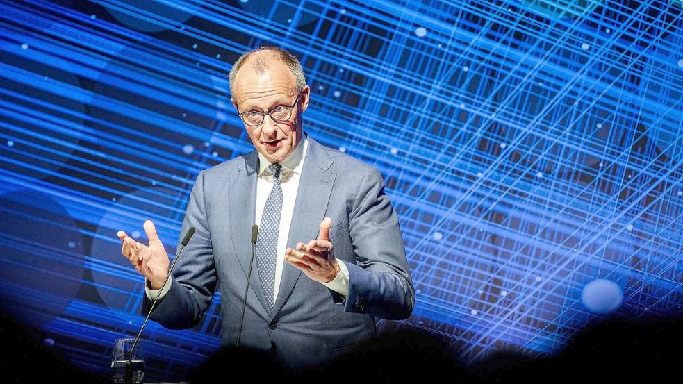 Der Kanzler stimmt die Bürger auf grundlegende Veränderungen bei der Rente ein. Foto: Kay Nietfeld/dpa