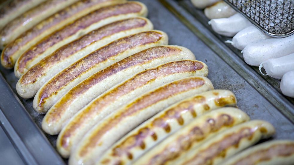 Auch an Imbissen sollen Infos zur Tierhaltung kommen. (Archivbild) Foto: Christoph Reichwein